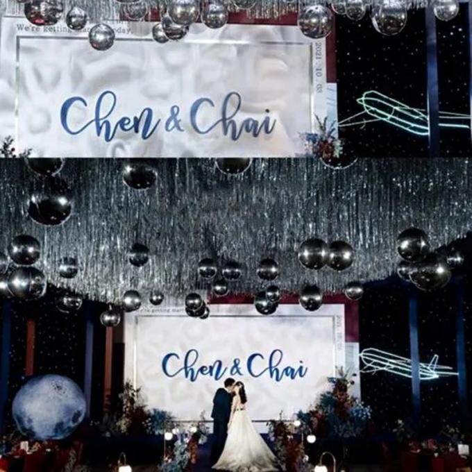 Μακαρόνια Ροζ Τίνσελ Φόντο PET Ροζ Φόλιου Κεραμίδας 1